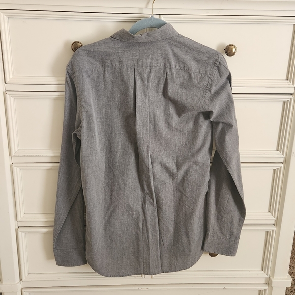 Old Navy Long Sleeve Gray Button Up - Picture 4 of 4